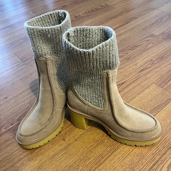 Oasis Society Boots - Picture 1 of 10